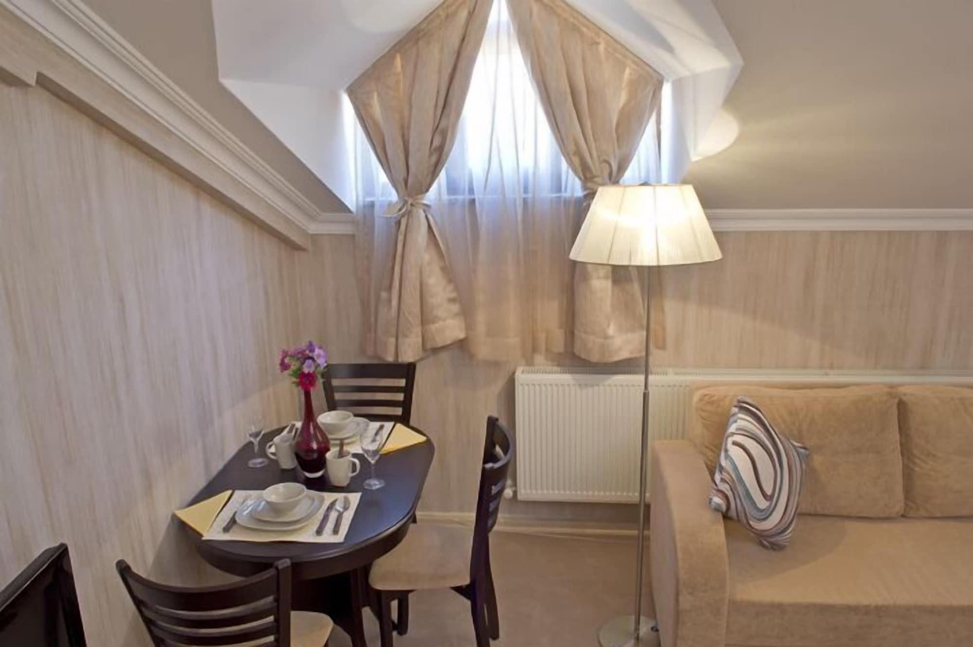 The Bosphorus House Aparthotel Istanbul Bagian luar foto