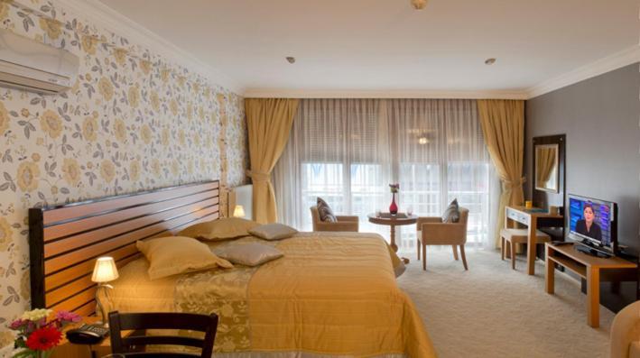 The Bosphorus House Aparthotel Istanbul Bagian luar foto