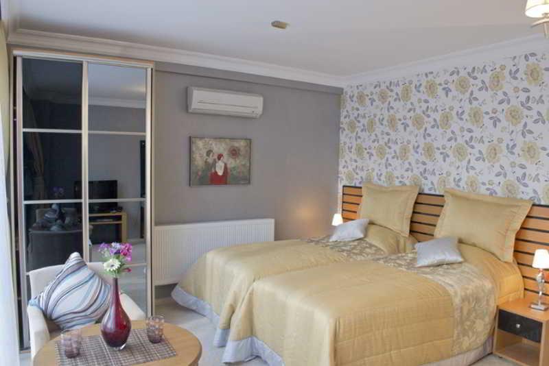 The Bosphorus House Aparthotel Istanbul Bagian luar foto