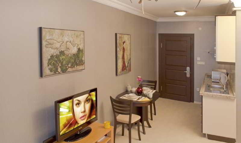 The Bosphorus House Aparthotel Istanbul Bagian luar foto